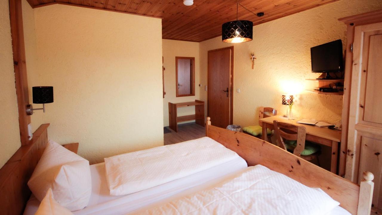 Pension Eichertstueberl ฟูร์ท อิม วัลด์ ภายนอก รูปภาพ